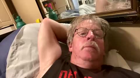 Snapshot of maurice1922 chatting on October 2, 2:43 am maurice1922 online show from October 2, 2:43 am