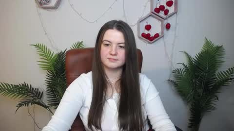 MavkaCute online show from April 17, 6:54 pm