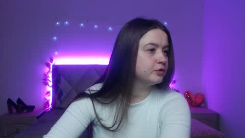 MavkaCute online show from February 5, 7:28 pm