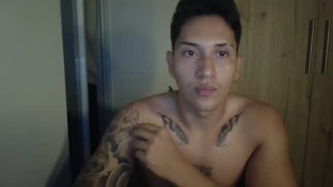 Maxi Independent model online show from July 1, 4:54 am