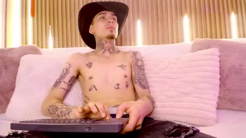 Max online show from February 9, 12:53 pm