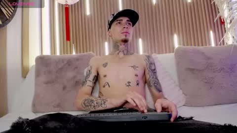 Max online show from February 8, 12:19 pm