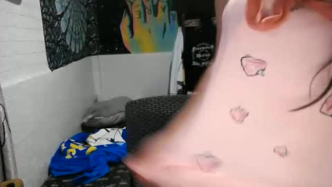 max_lovely123 online show from June 18, 9:25 am