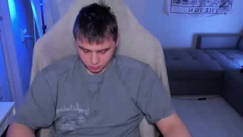 Max online show from February 26, 5:38 pm