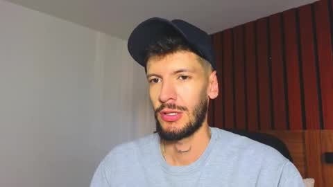 Max Taylor online show from December 22, 9:54 pm