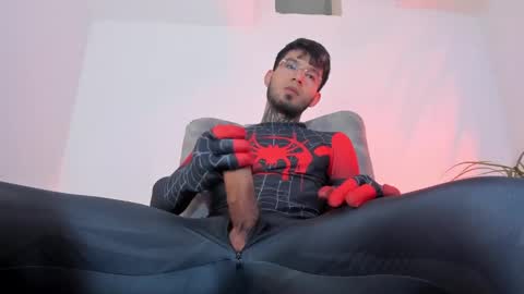 Max online show from November 13, 2:53 pm