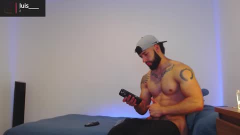 max_xl_ online show from February 13, 3:26 pm