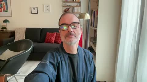 Max Mikado online show from January 28, 1:49 pm