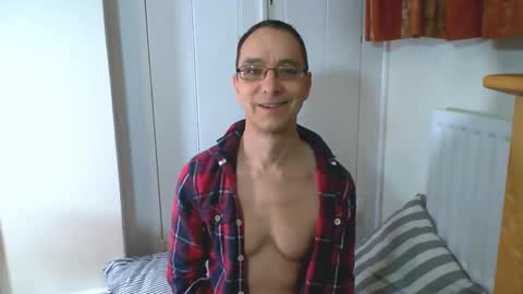 Max Davies online show from January 13, 11:07 am