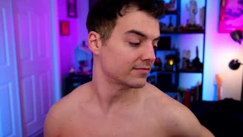 Max Hughes online show from November 11, 2:58 am