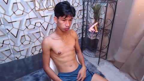 Reyn online show from February 22, 6:41 pm