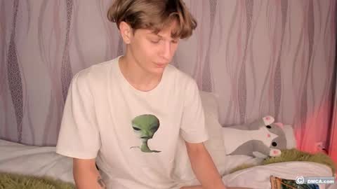 maxim burn online show from October 3, 8:06 pm