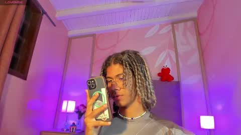 maxim online show from March 9, 6:17 am