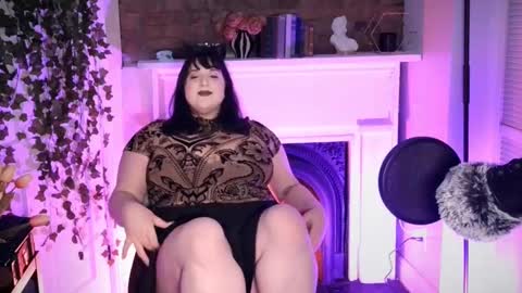 Snapshot of maximarilith chatting on September 24, 1:56 am Maxi Marilith online show from September 24, 1:56 am