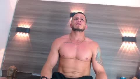 Maximiliano online show from May 26, 7:09 pm