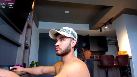 maximo_and_marcelo online show from October 30, 11:11 am