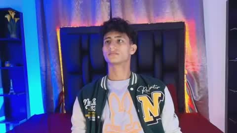 Maximo online show from June 23, 4:57 pm
