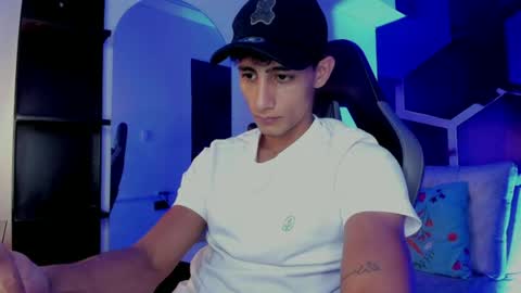 Maximo online show from August 7, 7:34 pm