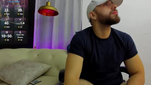 Maximo Wolf online show from November 5, 1:51 am