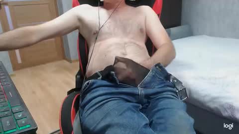 maximus3334 online show from September 23, 12:10 pm