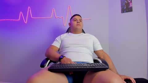 Maximus online show from December 15, 11:17 am