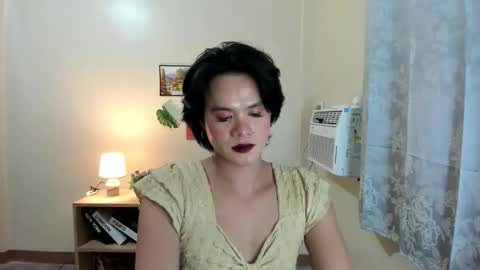 Snapshot of maxine_fucks chatting on October 16, 8:51 pm maxine_fucks online show from October 16, 8:51 pm
