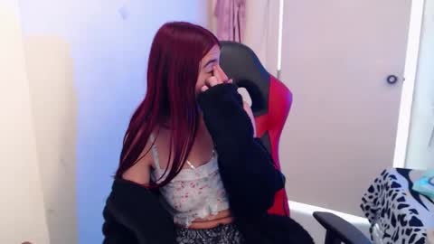 maxinesex_ online show from December 18, 2:23 pm