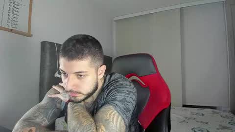 maxvibe_ online show from October 30, 10:54 pm