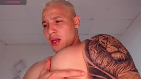 Max online show from October 28, 4:02 am