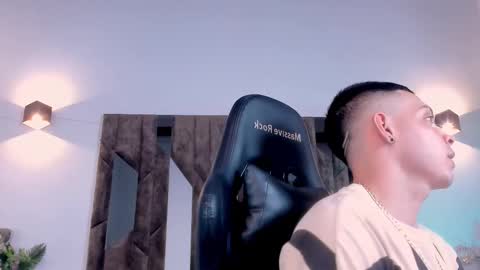 MAX online show from March 9, 8:52 pm