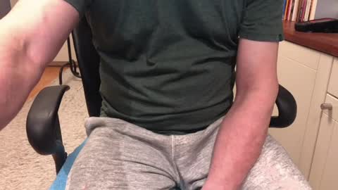 Max online show from April 7, 3:30 am