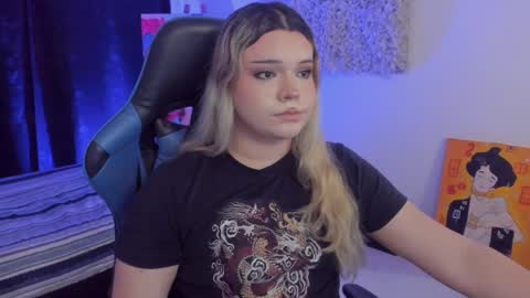 Maxine Minx online show from December 8, 4:22 am