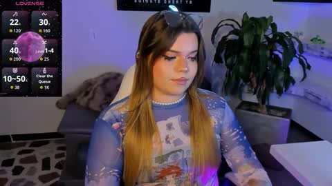 Maxine Minx online show from November 15, 11:28 pm