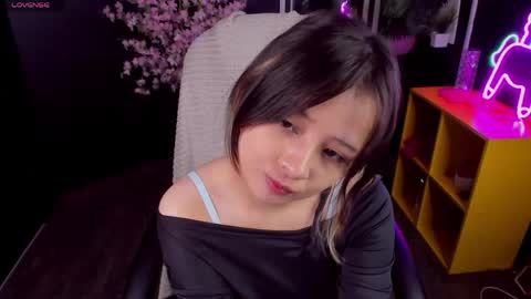 may_lings online show from May 6, 10:54 am