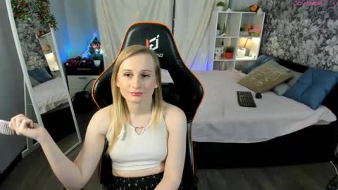 Leila online show from January 17, 11:52 am