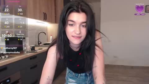 Maya online show from March 5, 2:56 pm