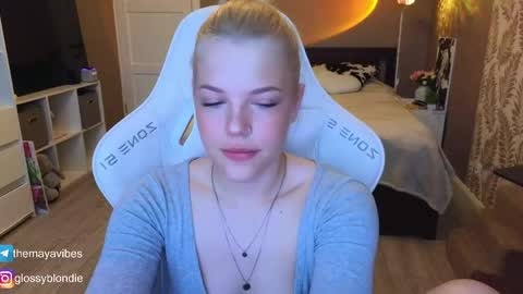 Maya online show from April 16, 4:01 am