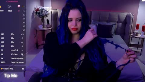 Maya Mils online show from November 23, 2:20 am