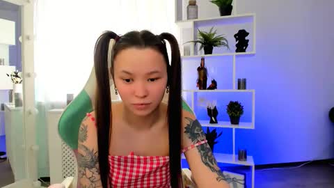 Maya online show from March 13, 8:17 am