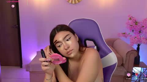 Maya Vexx online show from June 17, 3:28 pm