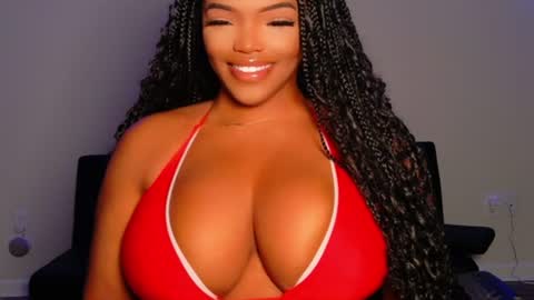 MayBabi online show from July 18, 10:17 am