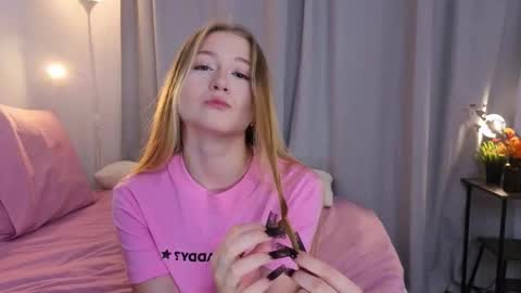 Alice online show from November 14, 4:53 pm