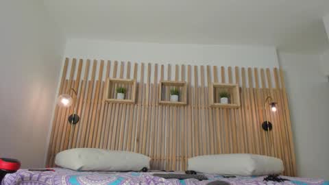 Maye Wells online show from January 16, 8:07 pm