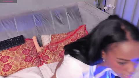 mayevanss online show from October 17, 5:22 am