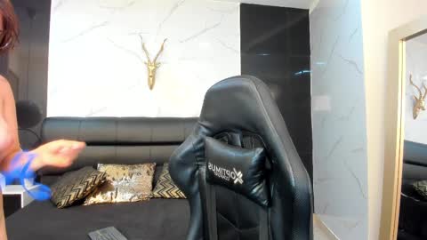 Maylin online show from March 12, 6:18 am