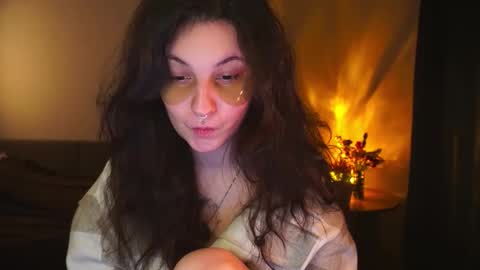 Mary  . online show from December 15, 4:52 am