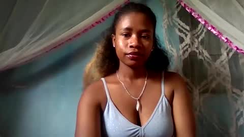 mayrah online show from March 21, 8:30 am