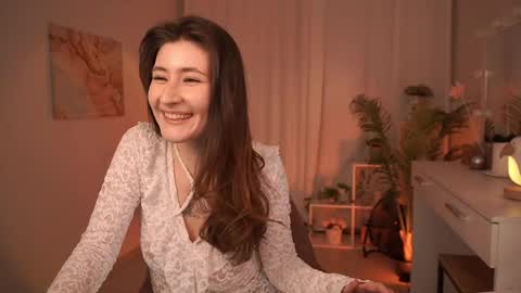  May  online show from April 6, 6:25 am