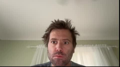 lol online show from April 19, 1:23 pm