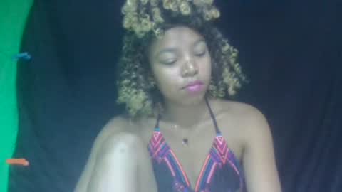 mbotyfeliciaa online show from December 2, 9:07 am